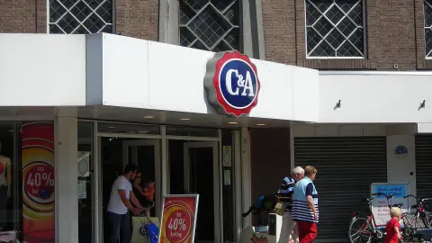 C&A enfrenta trimestre fraco com 18 lojas em reforma