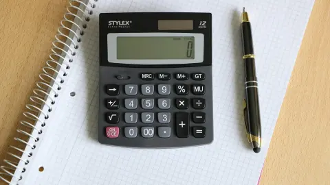 Como calcular margem de lucro e markup sem erro no dia a dia