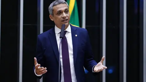 Gayer e Gracinha Caiado são eleitos ao Senado em Goiás