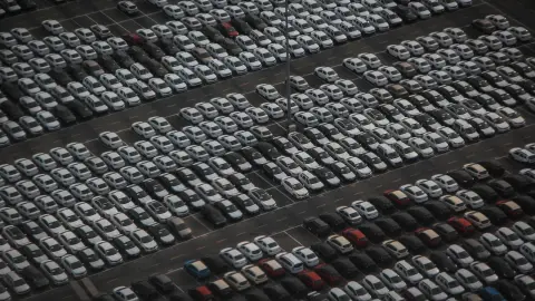 Goiás leiloa 143 veículos oficiais em 20 de outubro