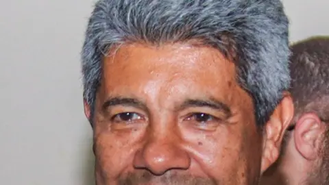 Jerônimo Rodrigues vence na Bahia com 55,08% dos válidos