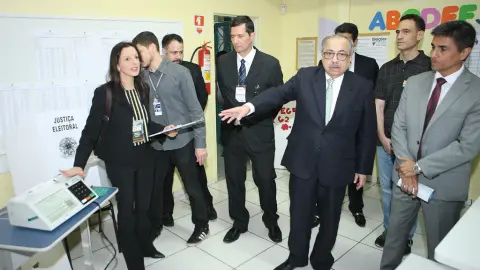 Lucas Ribeiro vence na Paraíba com 64,29% dos válidos