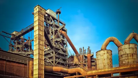 Marketing digital industrial começa com cliente ideal e canal certo