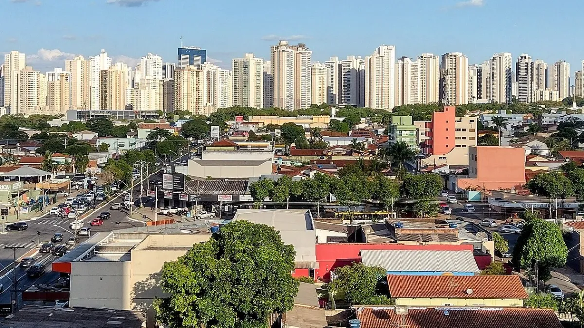 Senac abre inscrições para cursos de moda com IA em Goiânia