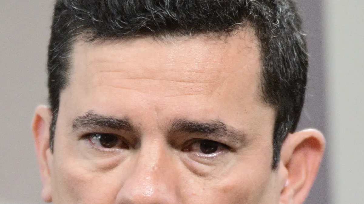 Sergio Moro vence no Paraná com 50,10% dos válidos