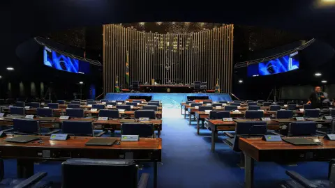 Tocantins elege Eduardo Gomes e Alexandre Guimarães ao Senado