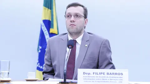 TSE define Filipe Barros e Deltan Dallagnol no Senado no Paraná